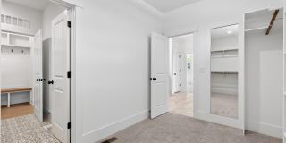 1625 N Main Street Gallery 37