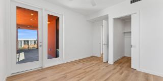 Onyx on Park Gallery 30