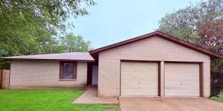 Located on Cul-De-Sac Near Domain Shopping Center Located on Cul-De-Sac Near Domain Shopping Center Gallery 1