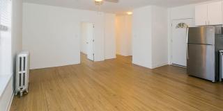 5208-14 N. Damen / 2000-10 W. Foster Gallery 35