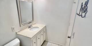 Spacious 3BR Single-Story Residence | Central Air, Fireplace, Private Backyard Retreat Gallery 24