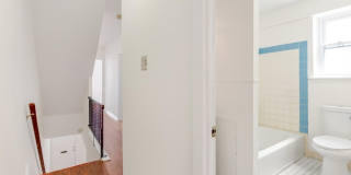 3306 HAVERFORD Avenue Gallery 15