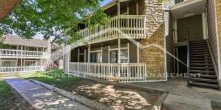 Spacious Condo with Central AC and Washer/Dryer Spacious Condo with Central AC and Washer/Dryer Gallery 1