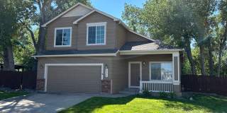 4 bed 3.5 bath with 2 Car Garage Gallery 1