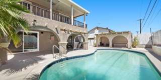 2571 Vegas Valley Drive Gallery 39