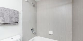 2500 Boca on Federal Gallery 73