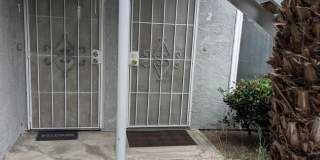 Beautiful, recently remodeled 1 bedroom 1 bathroom condo available now - MOVE IN SPECIAL Gallery 15