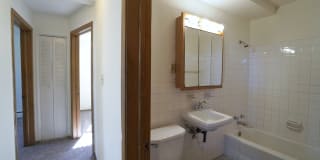 English Conway Place Gallery 11