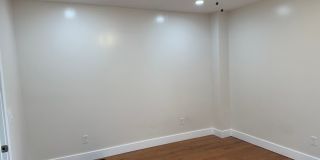 Great 1st Floor Duplex in Squirrel Hill! Available NOW! Gallery 25