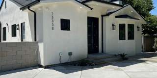 13338 Magnolia Boulevard Gallery 1