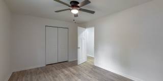 RENOVATED 4/2 in Walkable Location, Stainless Steel Appliances, & Garage/Workshop! Available NOW for $1850/month! Gallery 21