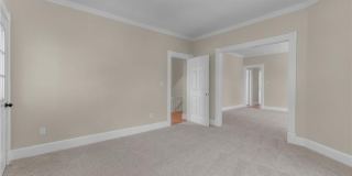 1611 McDaniel Street Gallery 28