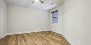 Aston Post Oak Gallery 18