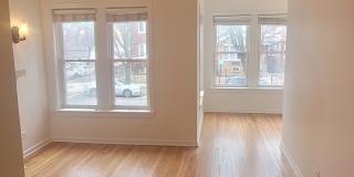 4954 N Ridgeway Ave Gallery 8