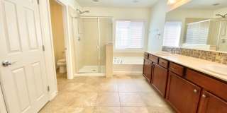 Ultra-Efficient 3 Bed / 2.5 Bath Inspirada Home with Fully Paid-Off Solar Panels! Gallery 24