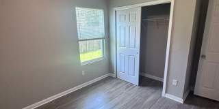 *** TWO WEEKS FREE ***  Gorgeous 4-Bedroom Home with Granite Counters & 2-Car Garage Gallery 30