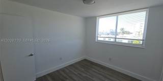 8101 Crespi Blvd Gallery 13