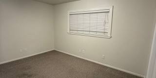 4 bedroom 2 1/2 bath  Home Gallery 27
