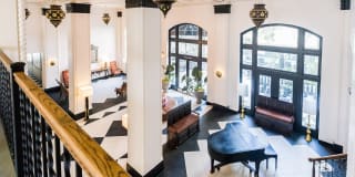 Wilshire Royale Apartments Gallery 2