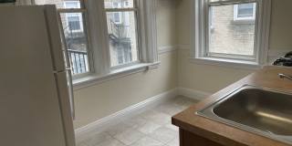 Brighton Near St Es Hospital and T stop 3rd  Floor Super sunny spacious 2 bed Nice Place! Gallery 4