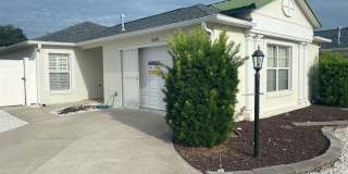 Beautiful Fully Furnished, SEASONAL RENTAL, Courtyard Villa In the Cottages at Summerchase Gallery 1