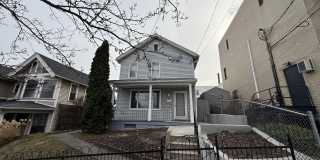 1512 Ash Street Gallery 1