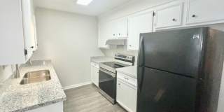 403 Lindale Street - B Gallery 3