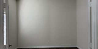 Gorgeous 3-4 bedroom Home off Becker Gallery 20