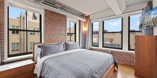 Fully Furnished Designer Loft with Parking & Monument Views! Gallery 19