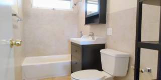 2435 W Balmoral Avenue Gallery 12