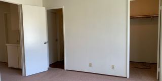 Spacious Townhouse Gallery 10