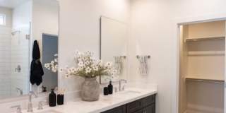 NEWLY CONSTRUCTED/ PVT YARD / NEAR OLD TOWN - SINGLE FAMILY Gallery 17