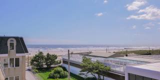 137 S Berkley Square Gallery 28