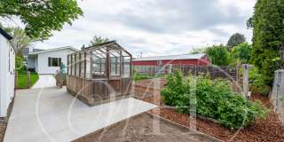 Country Living in Gorgeous 2 Bedroom Home Near Town Gallery 29