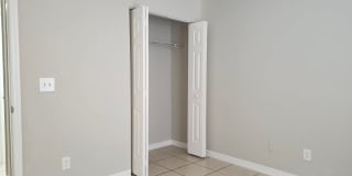 3 Bedroom 2 Bath Duplex Gallery 12