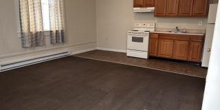 3 East Elger Street Gallery 1