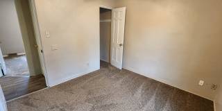 Beaverdale! 2 Bedroom, 1 Bathroom home with detached garage Beaverdale! 2 Bedroom, 1 Bathroom home with detached garage Gallery 13