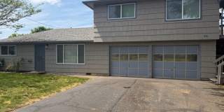 Updated 2 bedroom 1 bath duplex! Updated 2 bedroom 1 bath duplex! Gallery 4