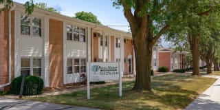 Plaza Manor Gallery 4