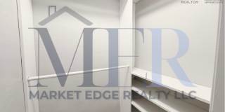 1003 West Howe Street Gallery 18