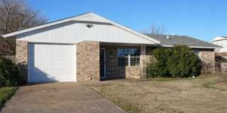 209 Cherokee Street Gallery 1