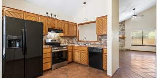 Charming 3-Bedroom Home with Stone Fireplace & Mature Trees Gallery 6