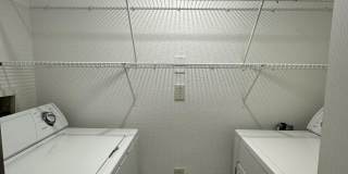 221 SW Palm Drive Gallery 37