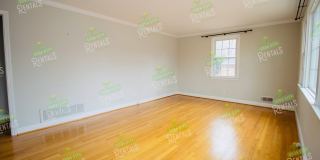 Charming Shandon Corner Lot Home – Hardwood Floors, Fenced Yard + $500 Off 1st MONTH'S Rent! Gallery 5