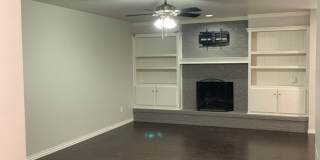 Remodeled 3 Bedroom near Moore Gallery 5