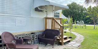 Bright & Newly Renovated FURNISHED 1-Bedroom Rental Gallery 16