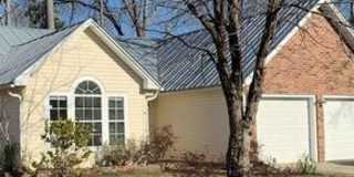 3 Bedroom Home off Otranto! Gallery 1