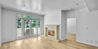 2222 BEACHWOOD Dr Gallery 18