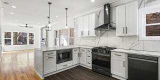 3934 N Sawyer Avenue Gallery 9