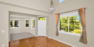 Redmond 5 Bedroom Charmer Gallery 4